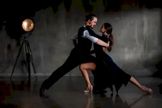 dans akademi tanıtım video