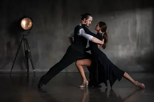 dans akademi tanıtım video