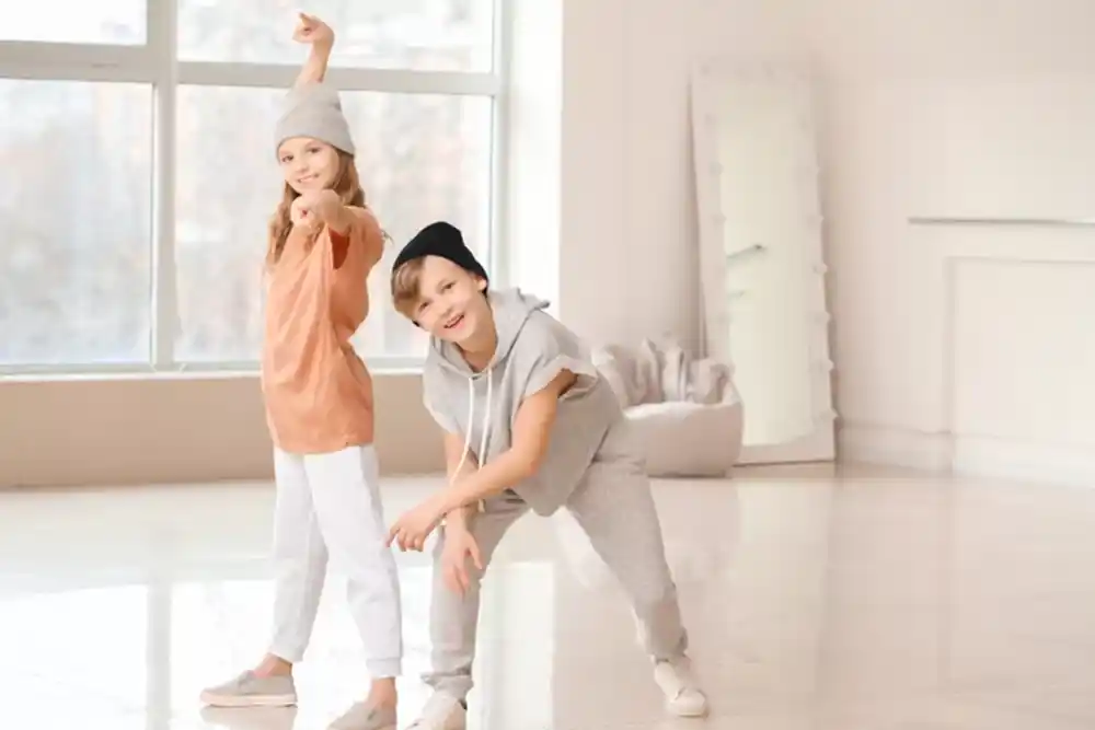 Dans Kursu Tanitim 1